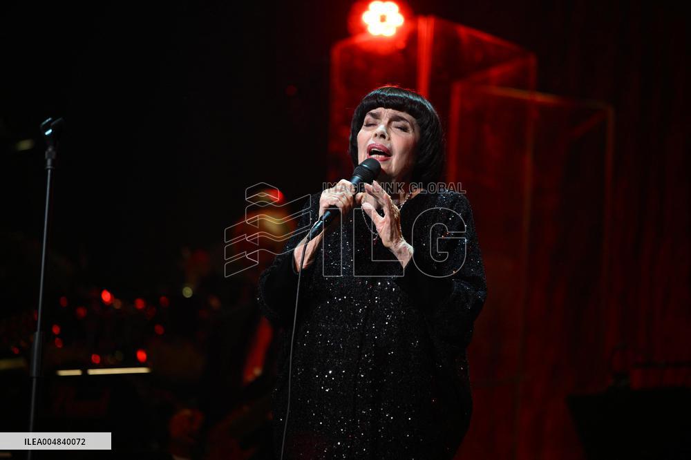 Mireille Matthieu Performs Live Concert At L'Olympia - Paris