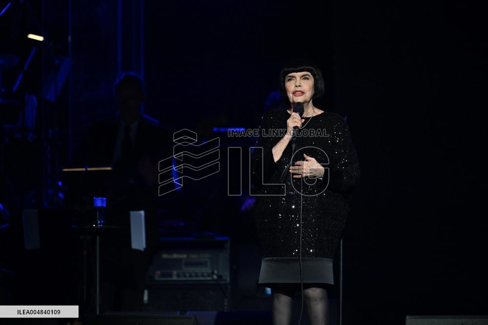 Mireille Matthieu Performs Live Concert At L'Olympia - Paris