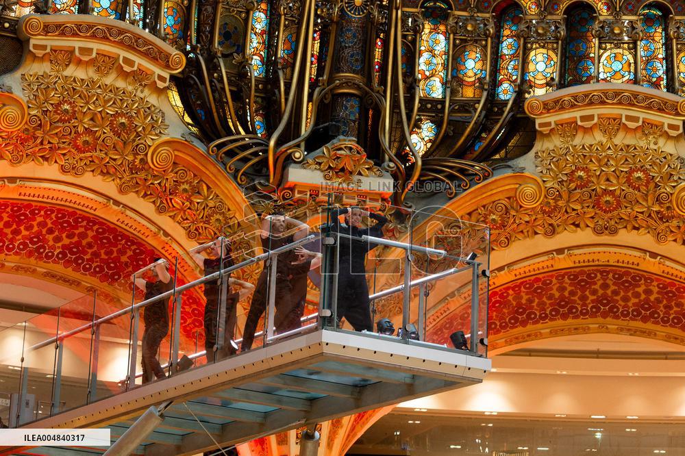 Shym Showcase At Galeries Lafayette