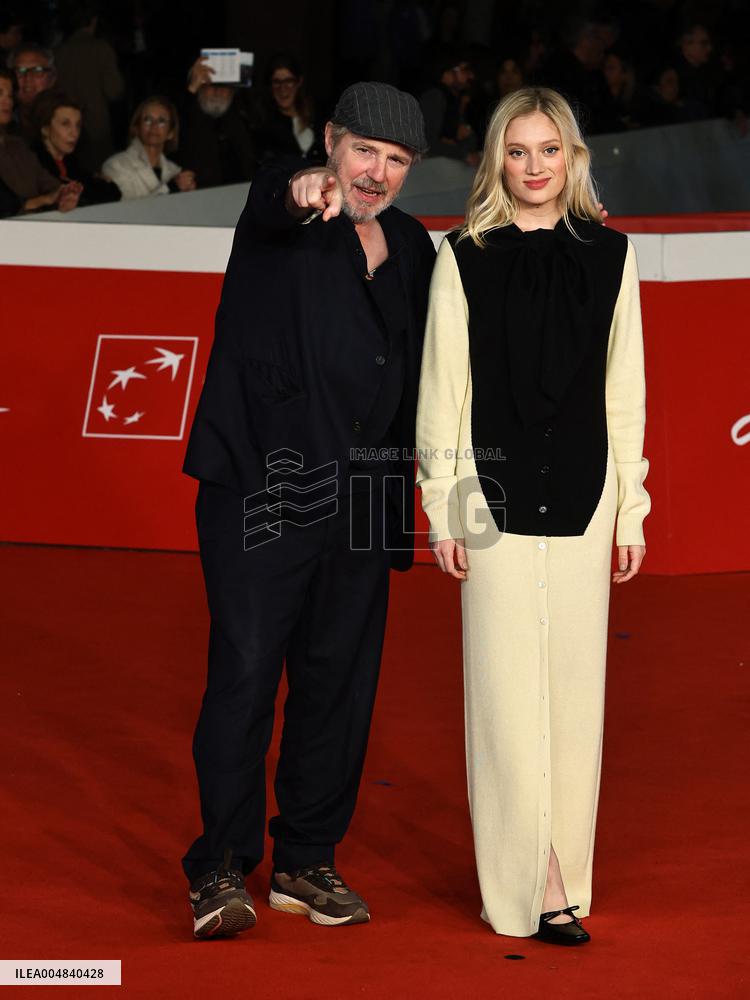 RFF - "Deux Pianos" Red Carpet