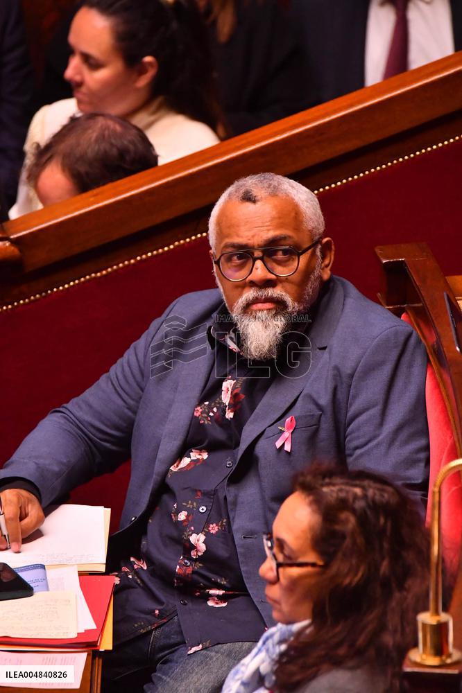 Debate and Vote To Postpone The Renewal Of Congress Members of New Caledonia - Paris