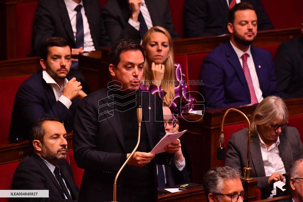 Debate and Vote To Postpone The Renewal Of Congress Members of New Caledonia - Paris