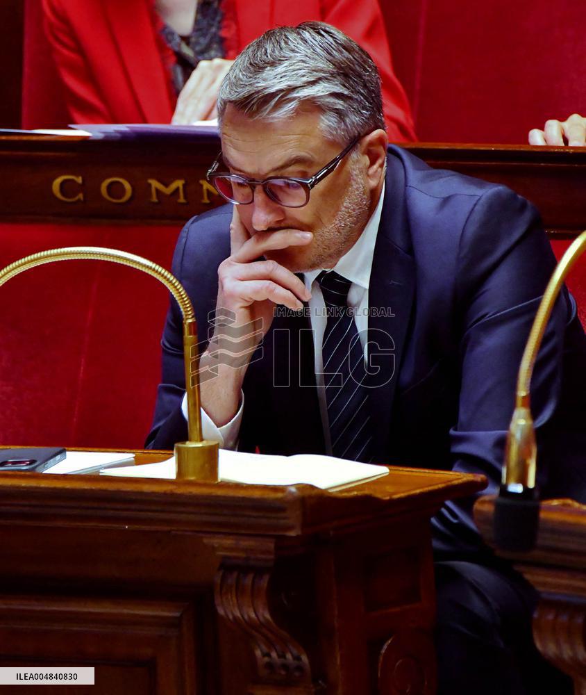 Debate and Vote To Postpone The Renewal Of Congress Members of New Caledonia - Paris