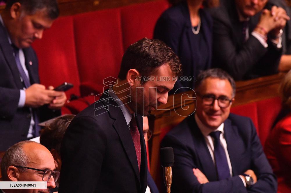 Debate and Vote To Postpone The Renewal Of Congress Members of New Caledonia - Paris