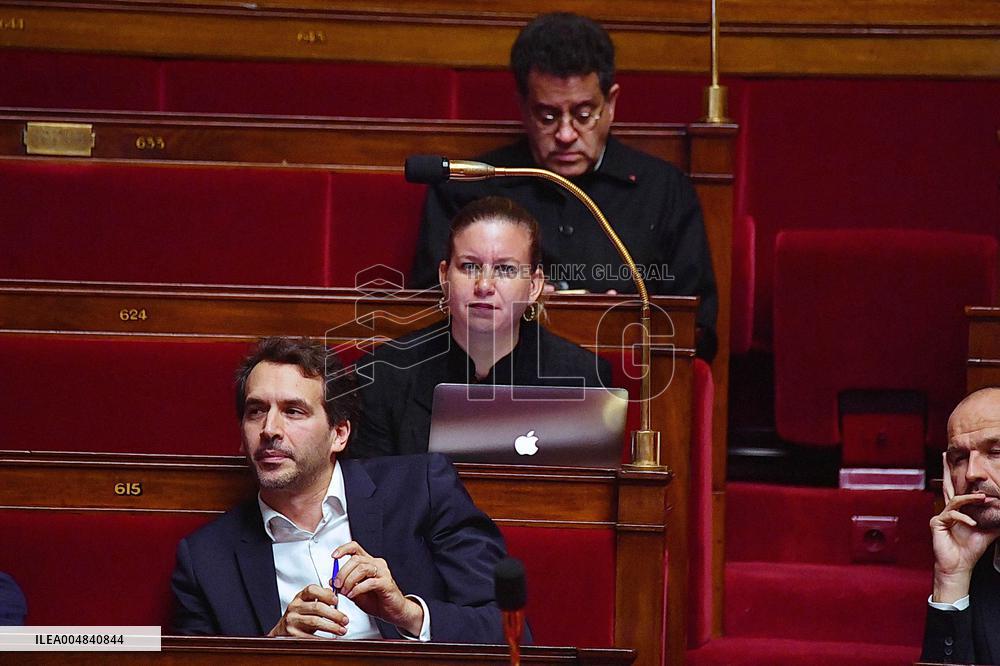 Debate and Vote To Postpone The Renewal Of Congress Members of New Caledonia - Paris