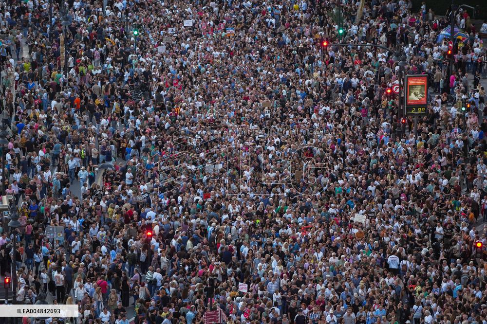 Protest Against Mazon's Management During The Dana - Spain