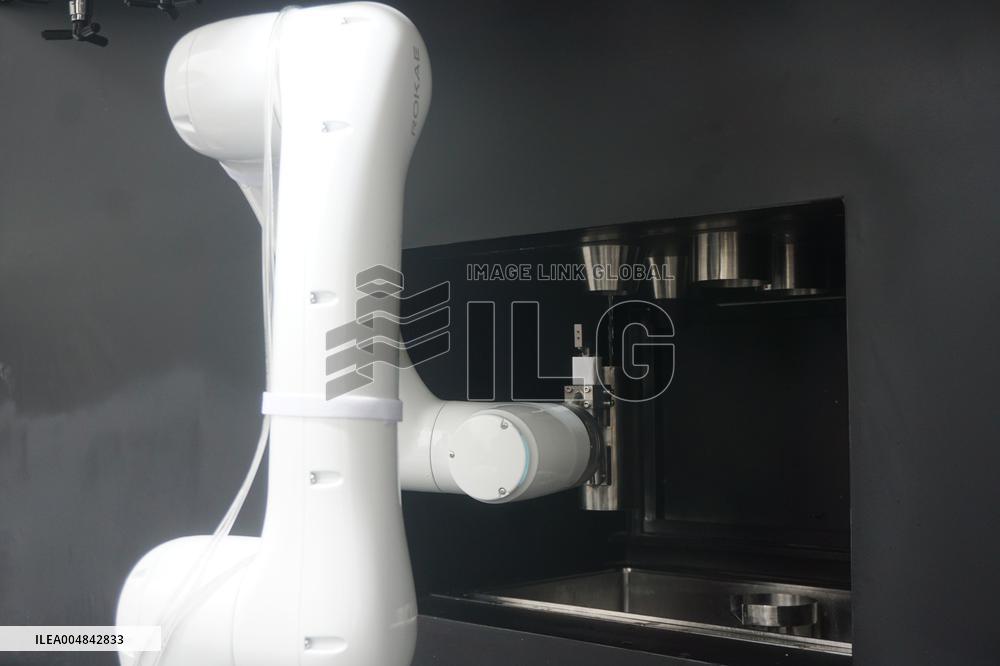 Milk Tea Robot
