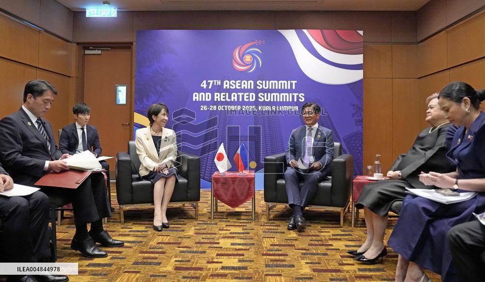 Japan-Philippines summit in Kuala Lumpur