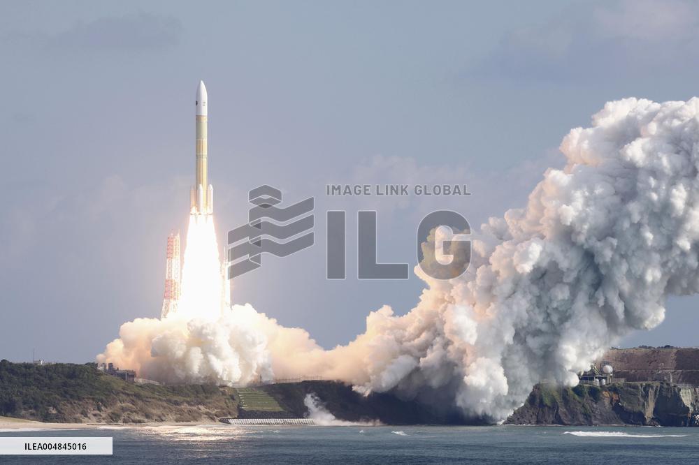 Japan launches new unmanned cargo spacecraft bound for ISS