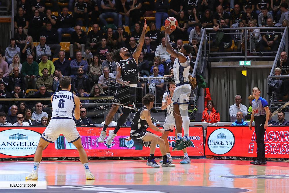 BASKET - Serie A - Virtus Olidata Bologna vs Banco di Sardegna Sassari