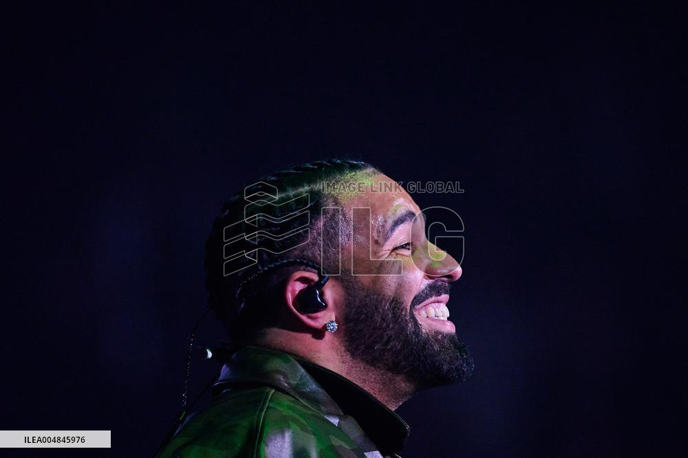 Drake At Vybz Kartel Concert - Toronto