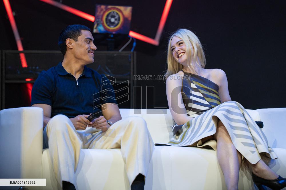 Elle Fanning At MCM Comic Con London Panel - London
