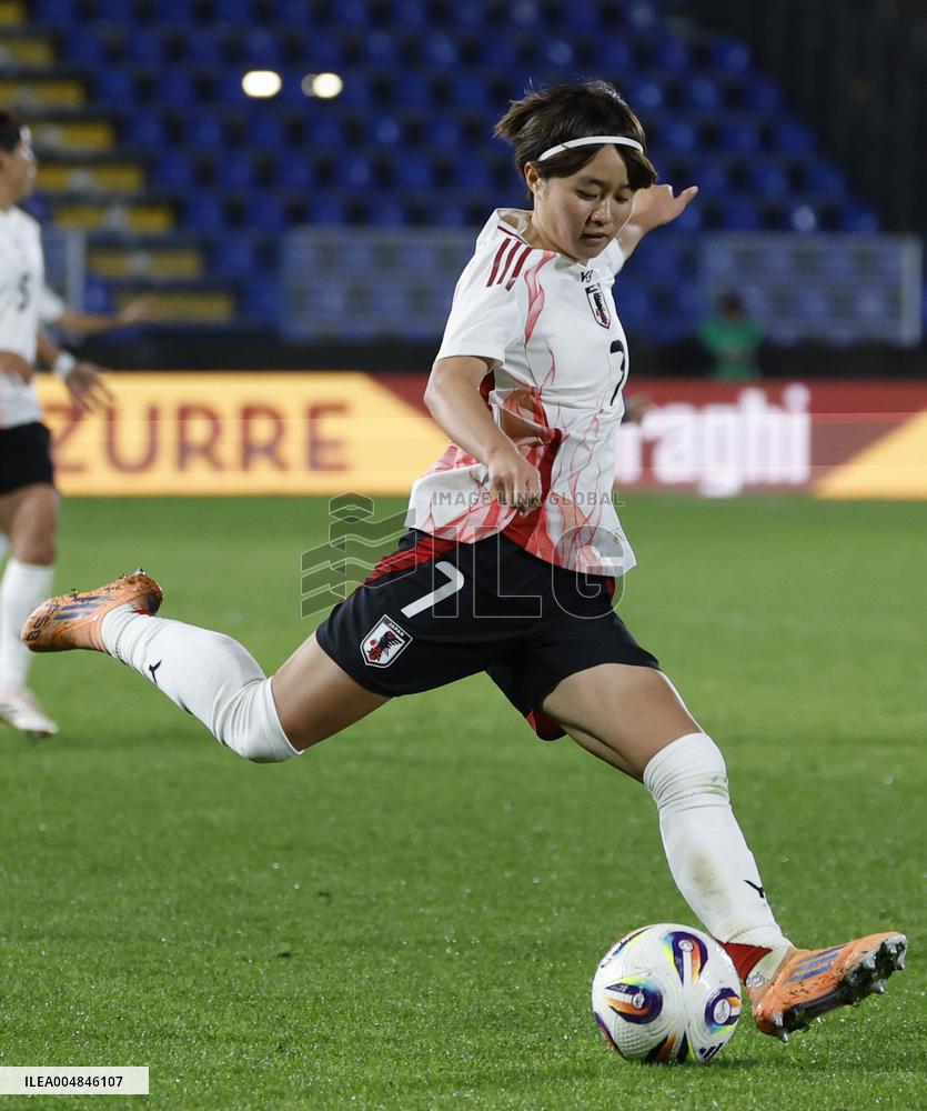 Football: Friendly between Japan and Italy