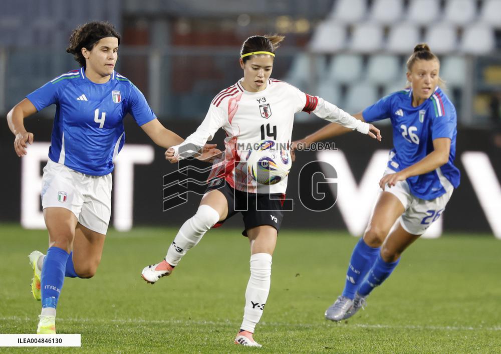 Football: Friendly between Japan and Italy