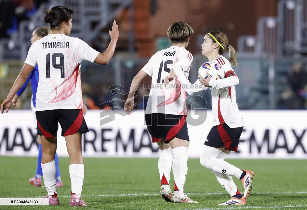 Football: Friendly between Japan and Italy