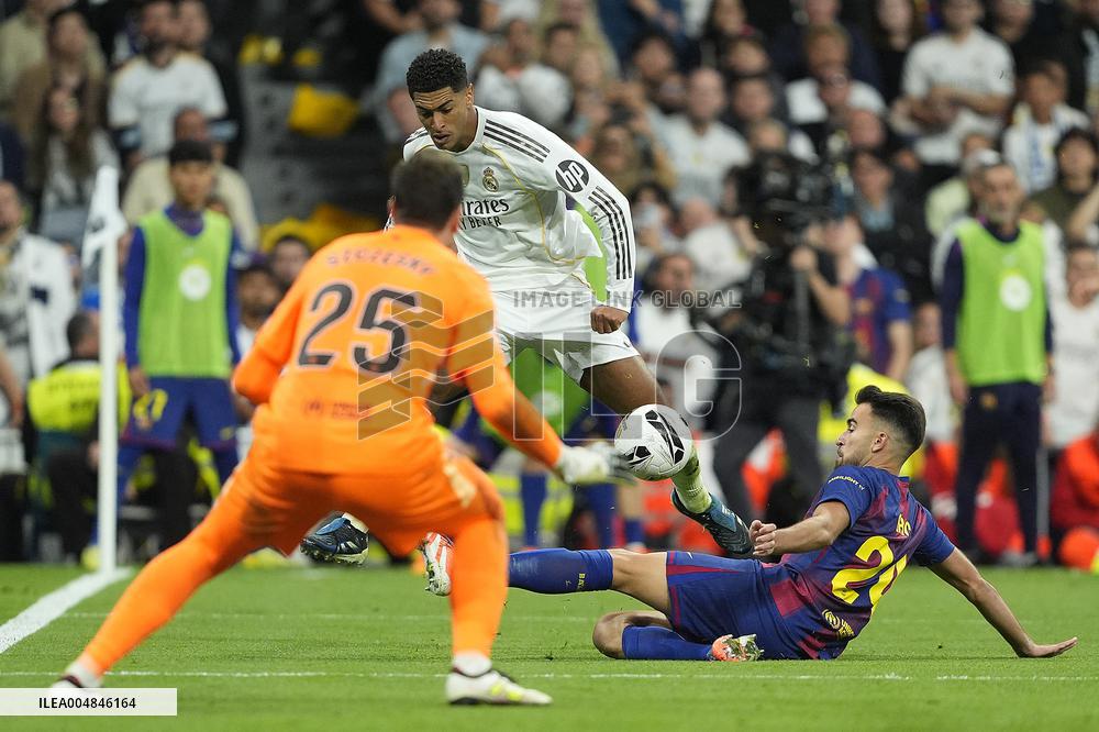 La Liga - Real Madrid CF v FC Barcelona