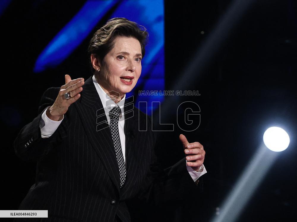 Isabella Rossellini At Belve TV Show - Rome