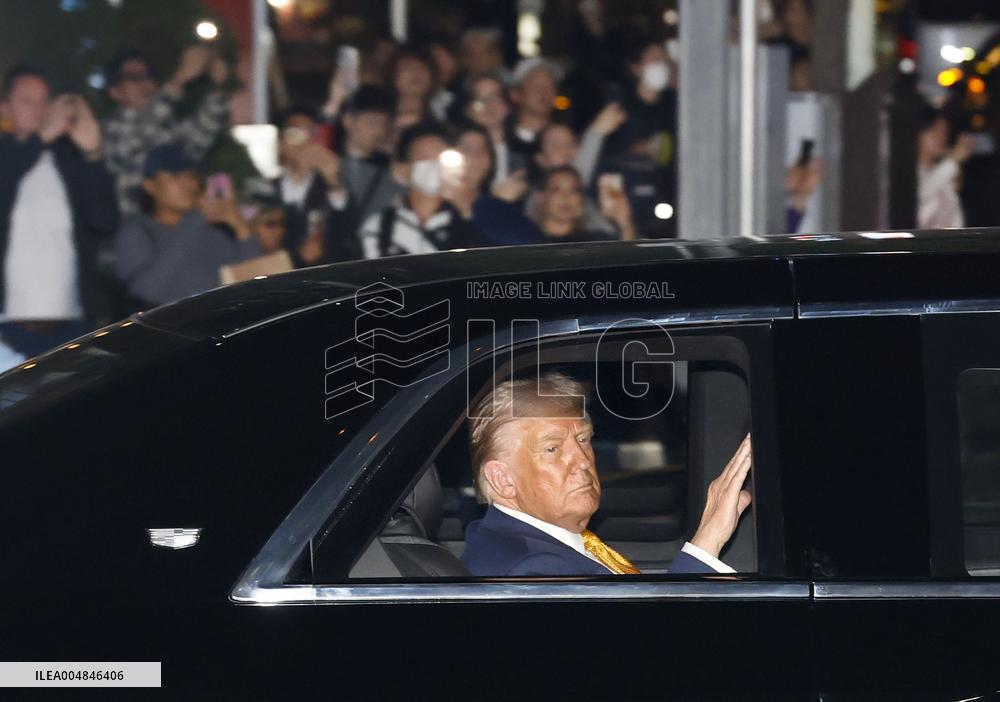 Trump in Japan