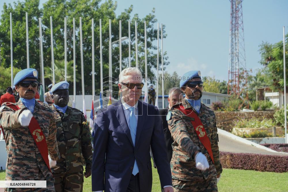 Lebanese FM Tours UNIFIL HQ