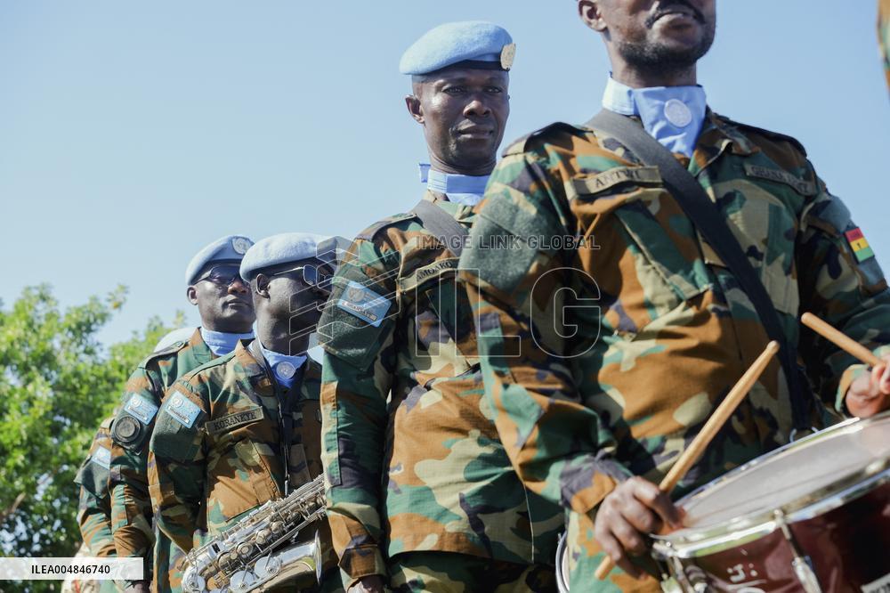 Lebanese FM Tours UNIFIL HQ