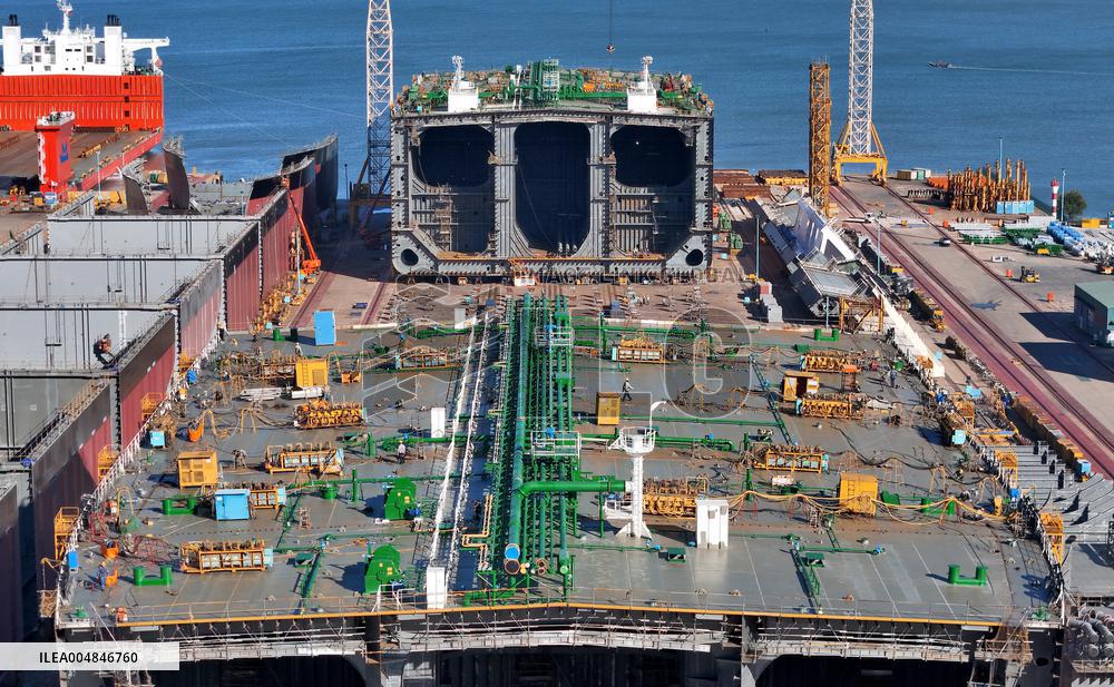 Large Vessel Construction