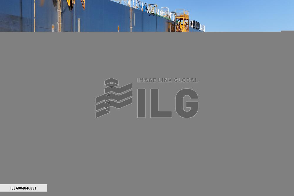 Large Vessel Construction