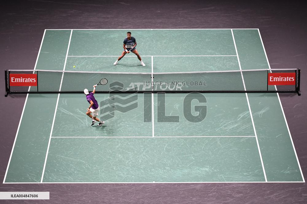 Giovanni Mpetshi Perricard vs Grigor Dimitrov at Rolex Paris Masters 2025 in Paris FA