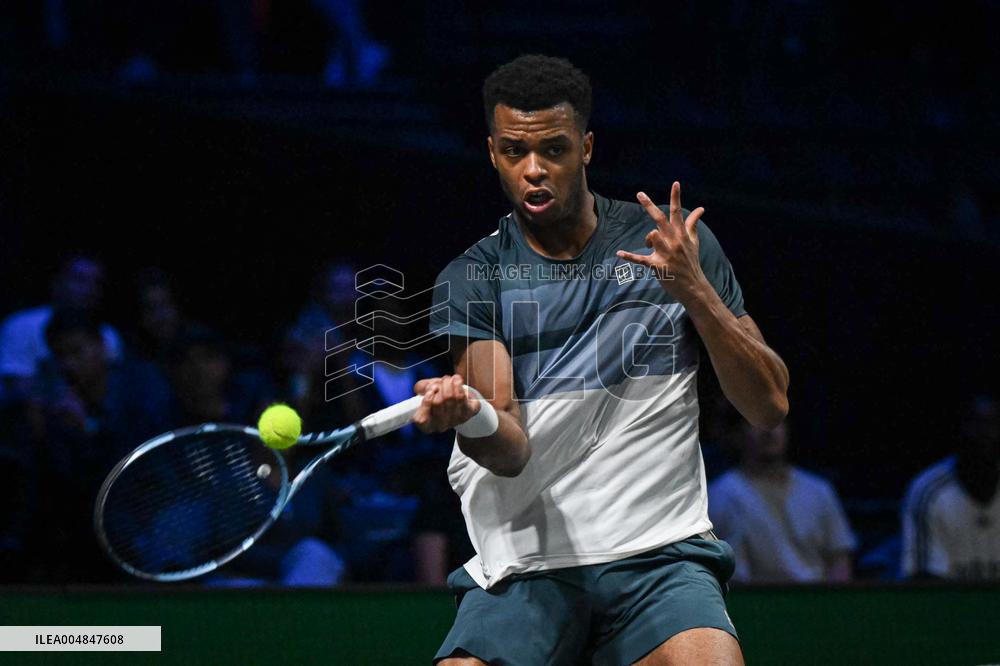 Giovanni Mpetshi Perricard vs Grigor Dimitrov at Rolex Paris Masters 2025 in Paris FA