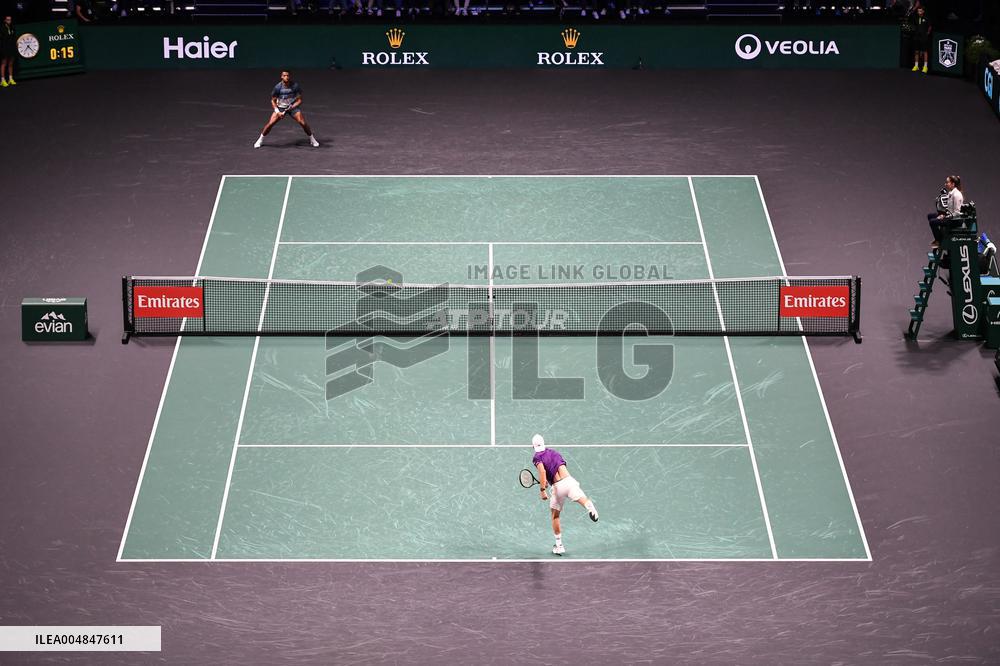 Giovanni Mpetshi Perricard vs Grigor Dimitrov at Rolex Paris Masters 2025 in Paris FA