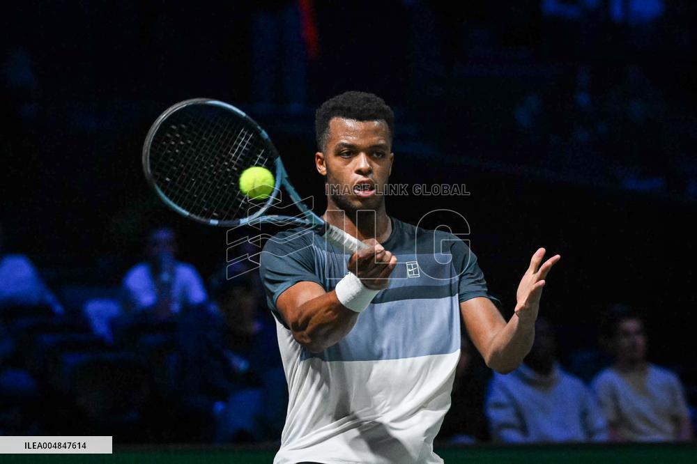 Giovanni Mpetshi Perricard vs Grigor Dimitrov at Rolex Paris Masters 2025 in Paris FA