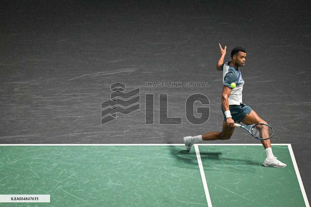 Giovanni Mpetshi Perricard vs Grigor Dimitrov at Rolex Paris Masters 2025 in Paris FA