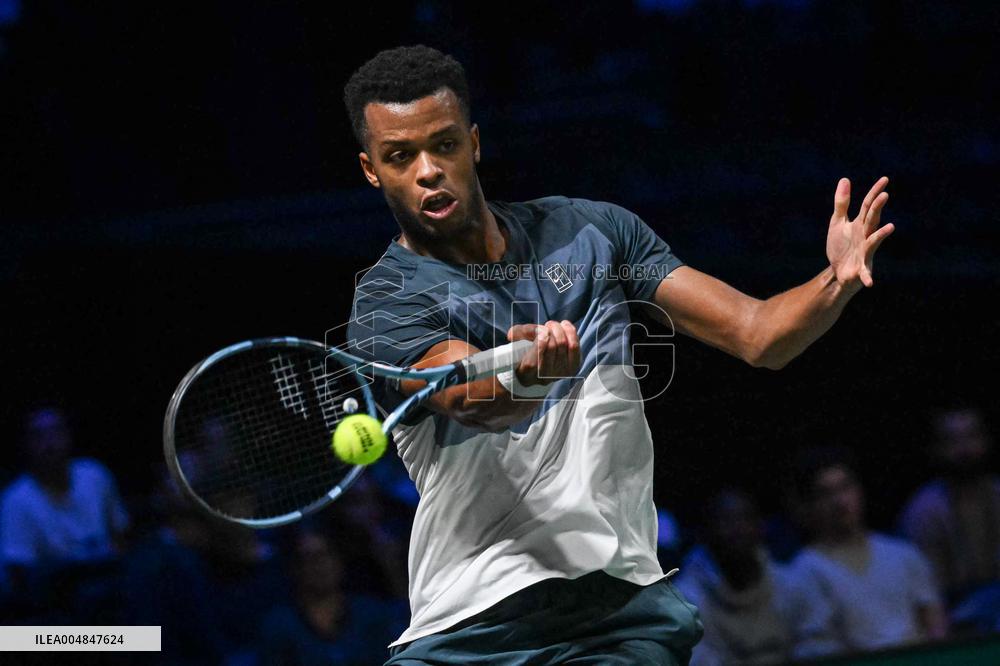 Giovanni Mpetshi Perricard vs Grigor Dimitrov at Rolex Paris Masters 2025 in Paris FA