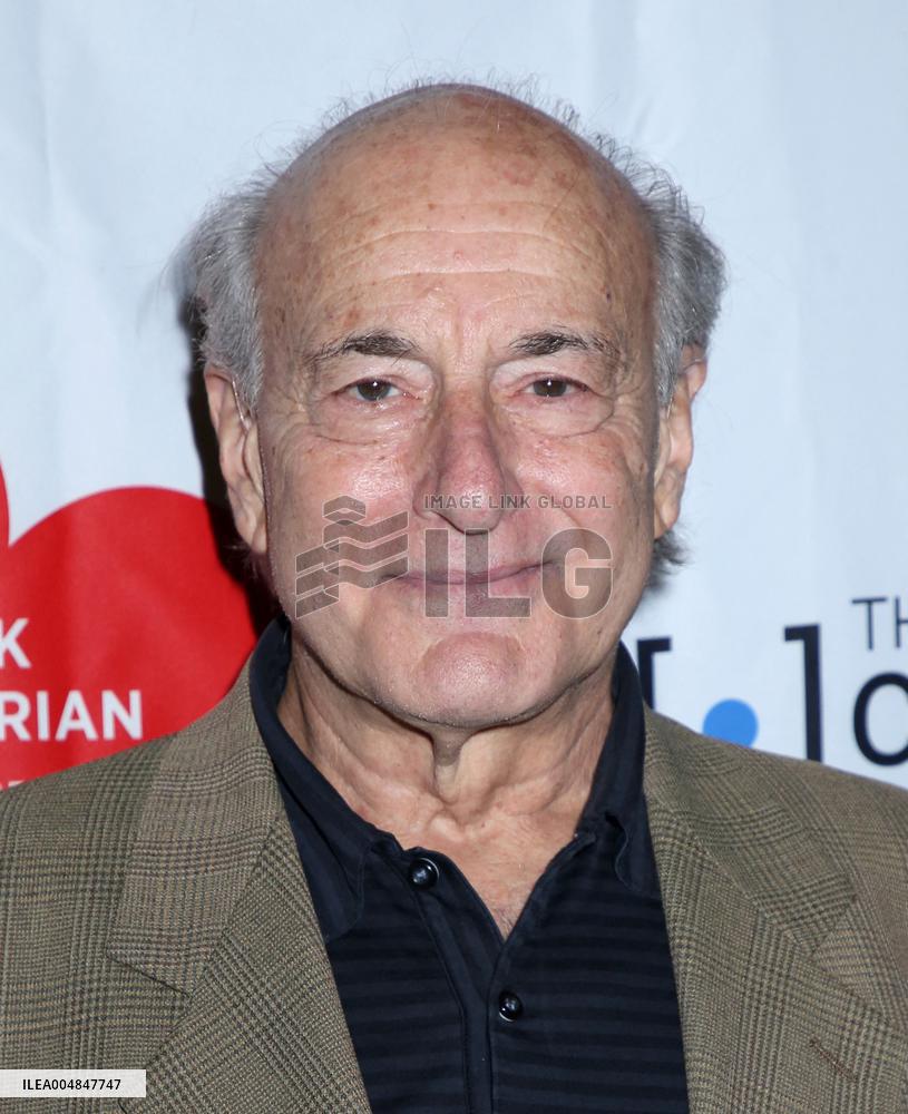 Staged Reading of 'Hold On To Me Darling'