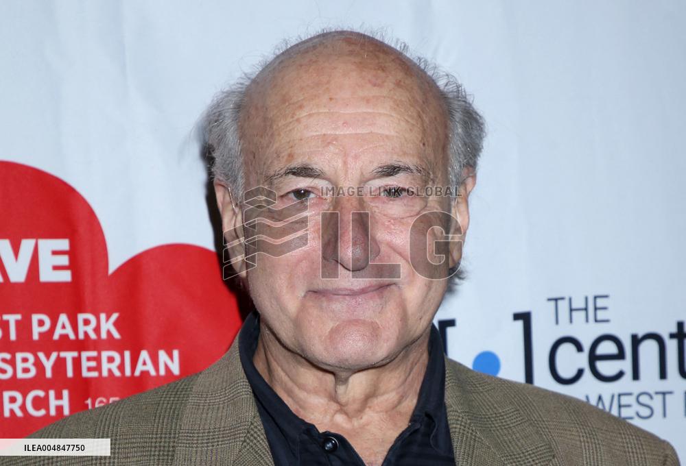 Staged Reading of 'Hold On To Me Darling'