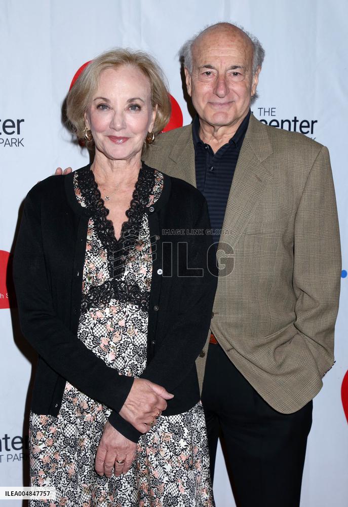 Staged Reading of 'Hold On To Me Darling'