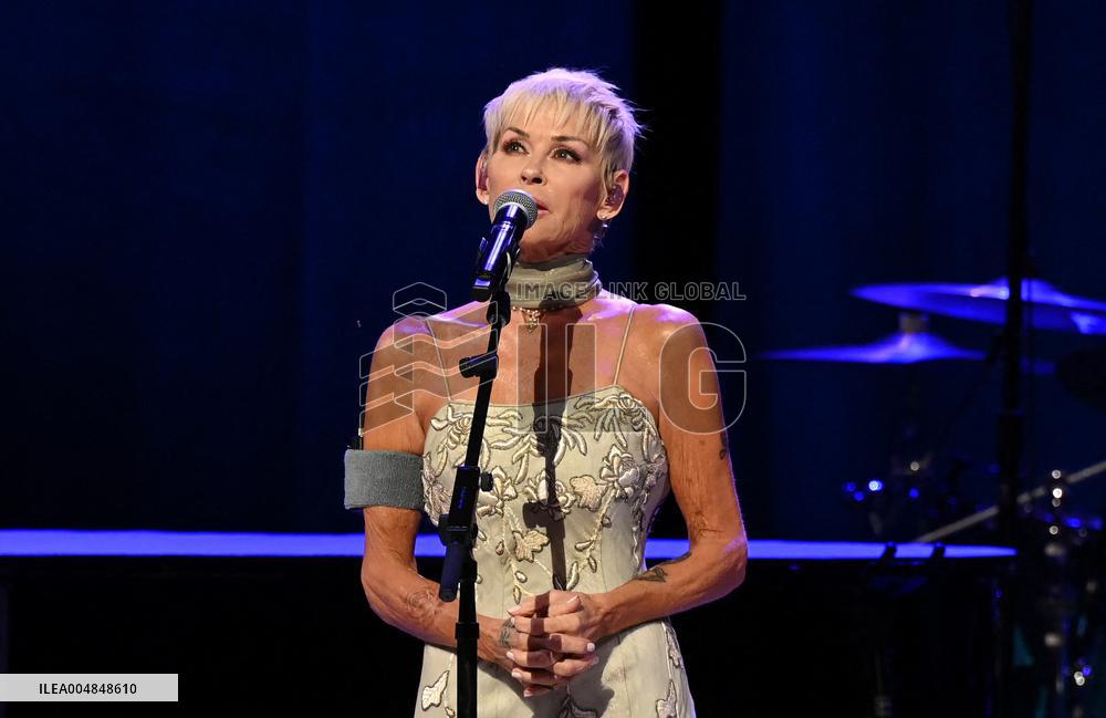 The Music of My Life: An All-Star Tribute to Anne Murray