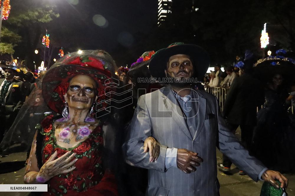 Mega Procession of the Catrinas for Day of the Dead - Mexico City