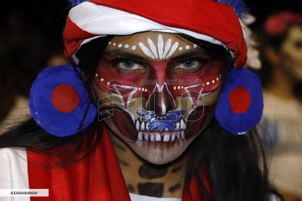 Mega Procession of the Catrinas for Day of the Dead - Mexico City