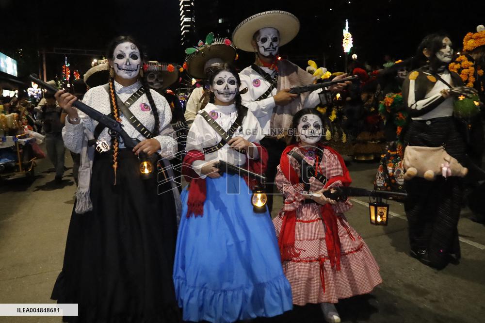 Mega Procession of the Catrinas for Day of the Dead - Mexico City