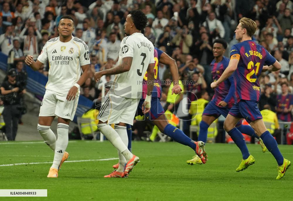 La Liga - Real Madrid CF v FC Barcelona