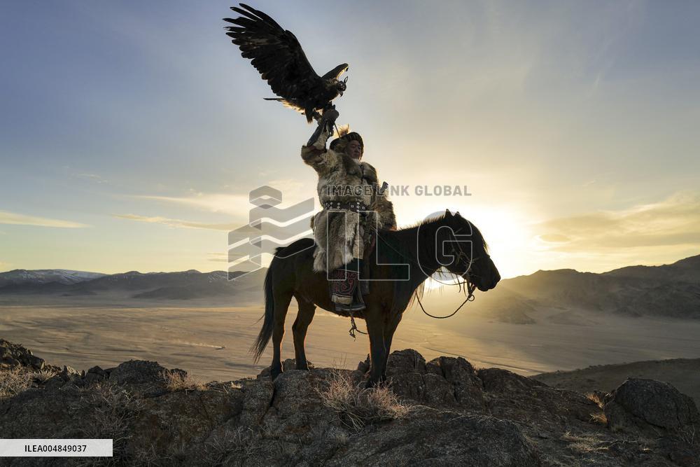 Kazakh Eagle Hunters Preserve Ancient Tradition - Mongolia