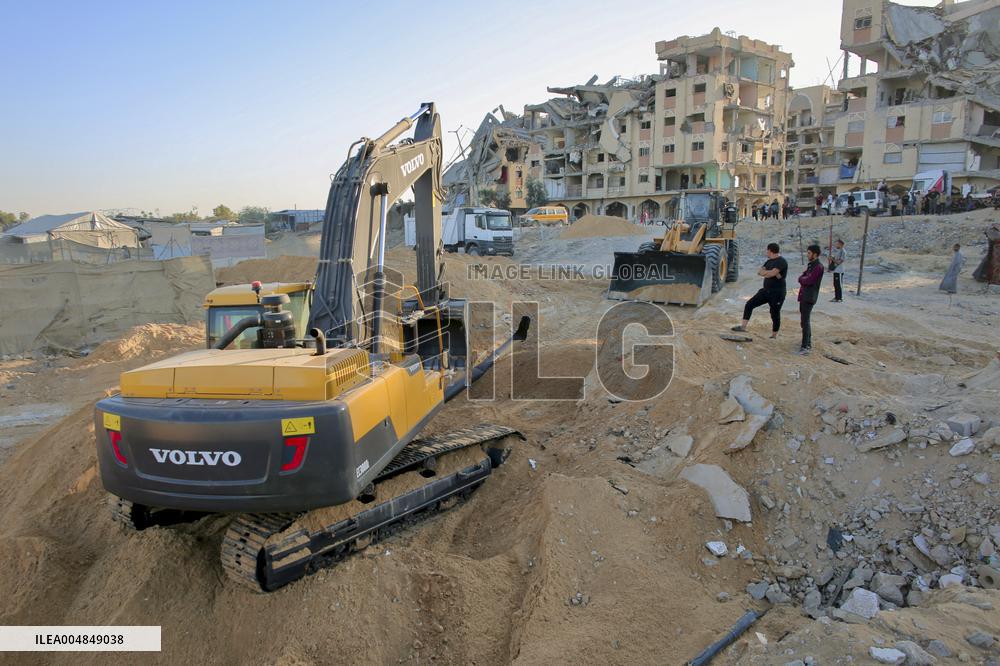 Israeli Hostage Bodies Found in Khan Yunis - Palestine