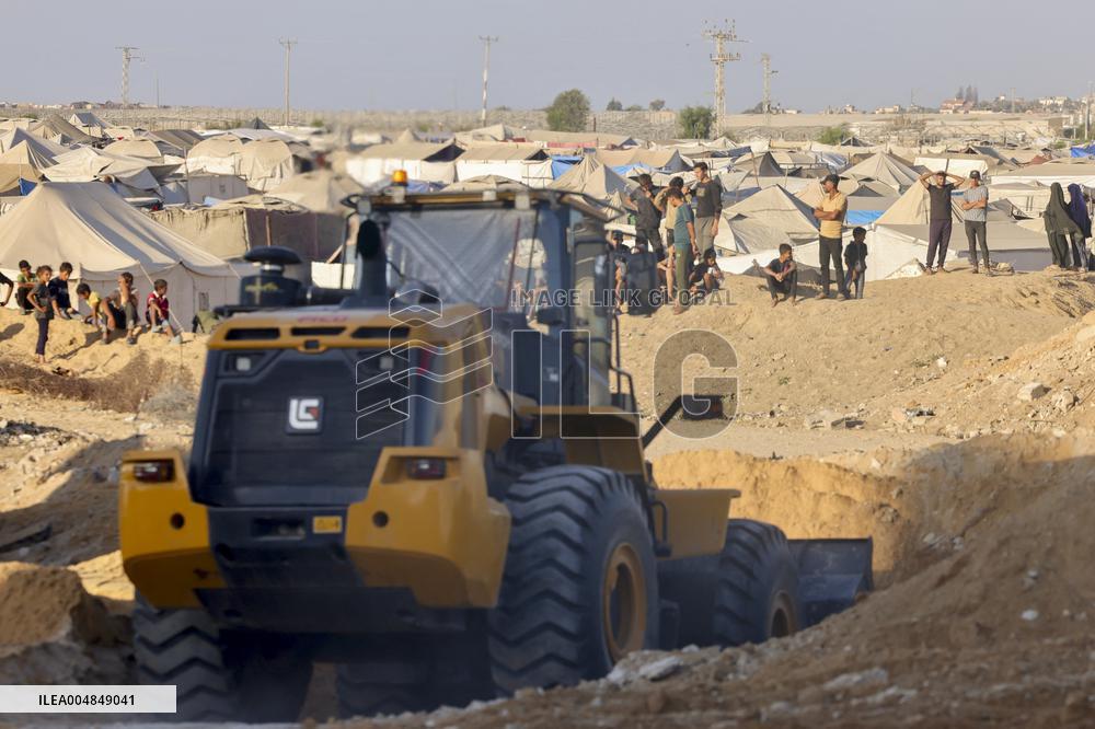 Israeli Hostage Bodies Found in Khan Yunis - Palestine