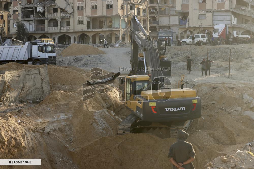 Israeli Hostage Bodies Found in Khan Yunis - Palestine