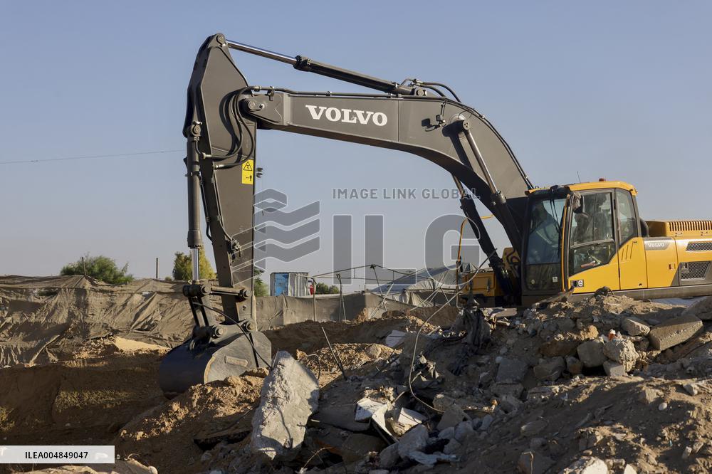 Israeli Hostage Bodies Found in Khan Yunis - Palestine