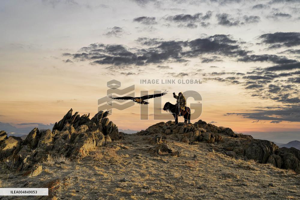 Kazakh Eagle Hunters Preserve Ancient Tradition - Mongolia