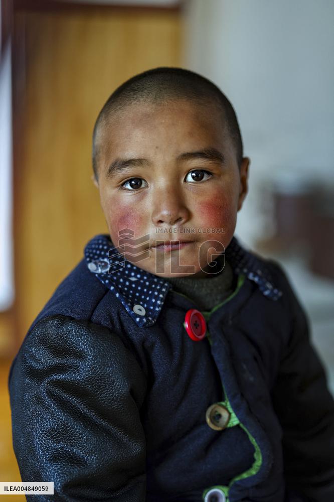 Kazakh Eagle Hunters Preserve Ancient Tradition - Mongolia