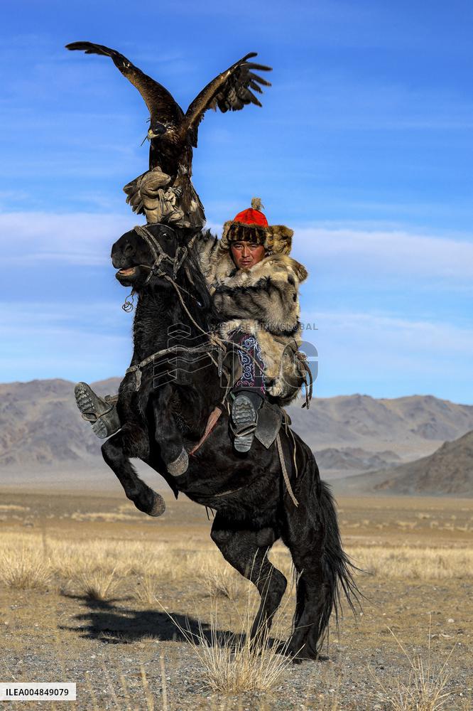 Kazakh Eagle Hunters Preserve Ancient Tradition - Mongolia