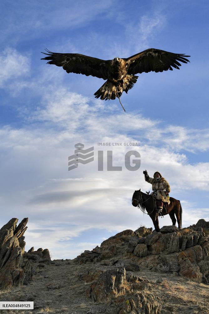 Kazakh Eagle Hunters Preserve Ancient Tradition - Mongolia