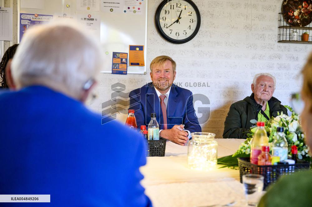 King Willem-Alexander Visits Interchurch Diaconal Consultation - Lelystad